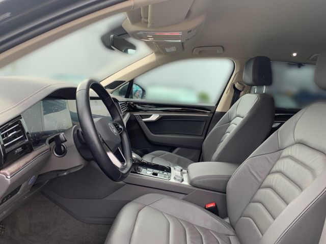 Touareg Atmosphere R-Line StandHZG AHK Luftfeder