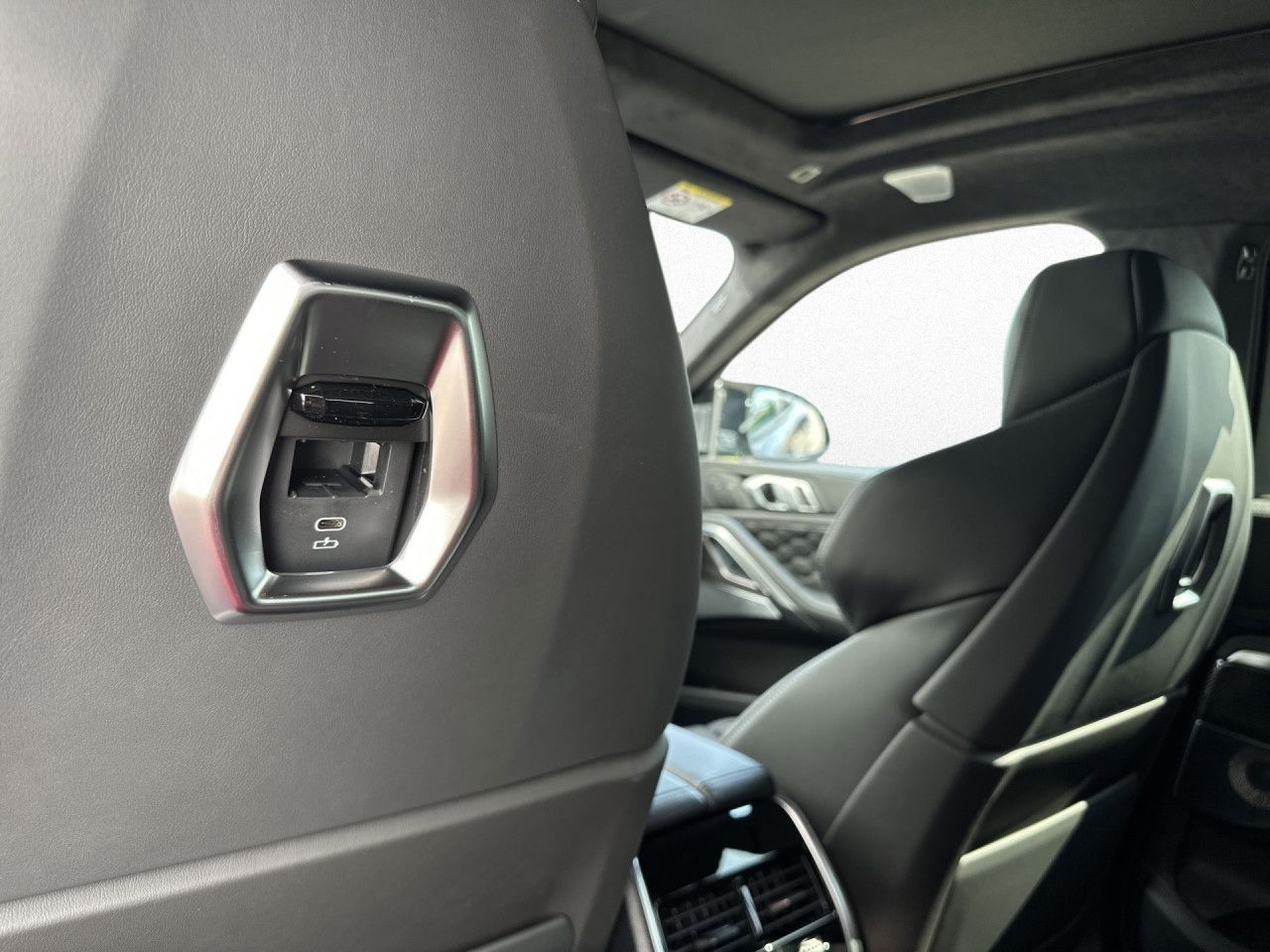 BMW X6 M - Bild 10