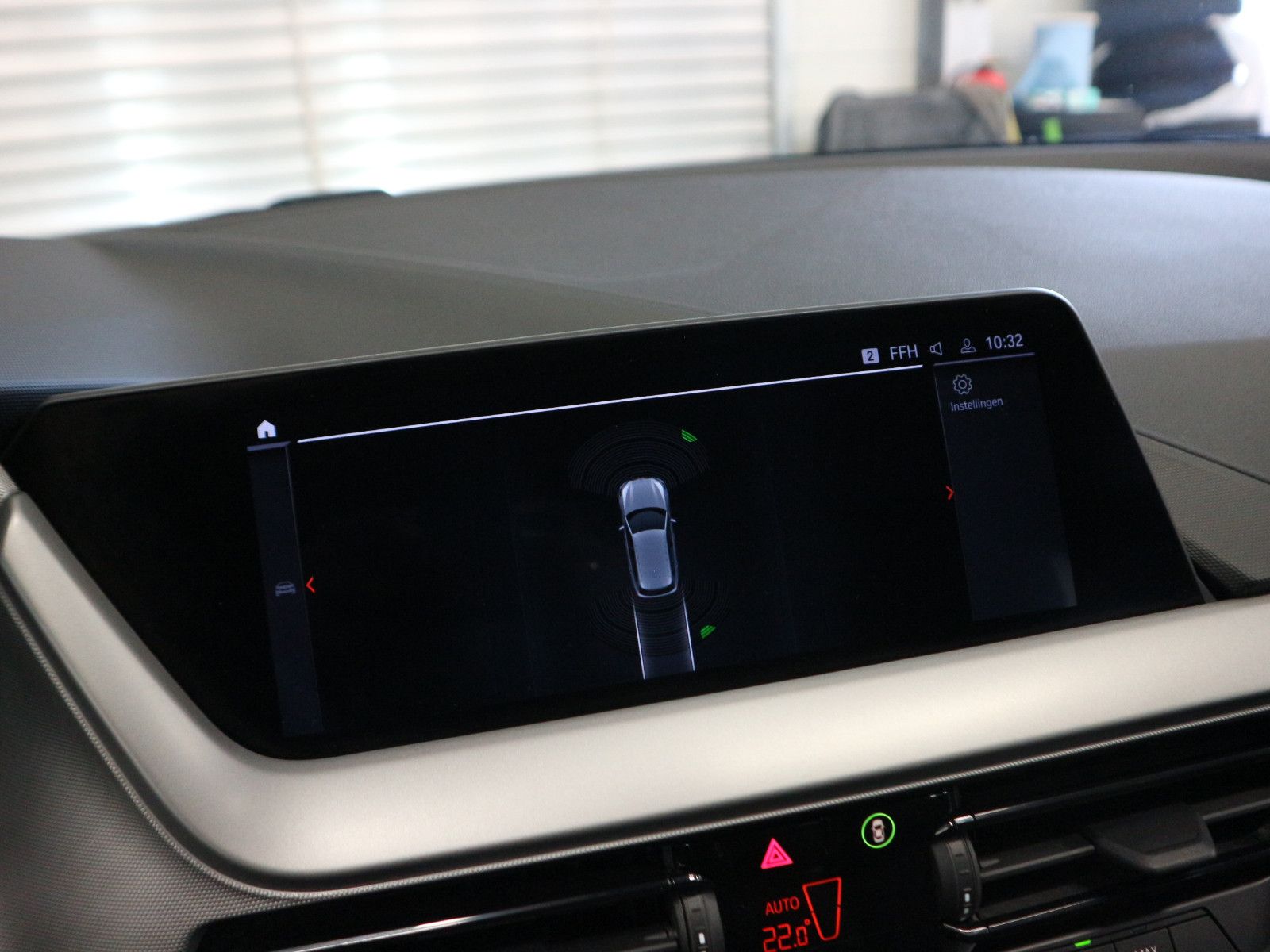 Fahrzeugabbildung BMW 118 i Advantage DAB GRA LED Nav PDC Live-Cockpit