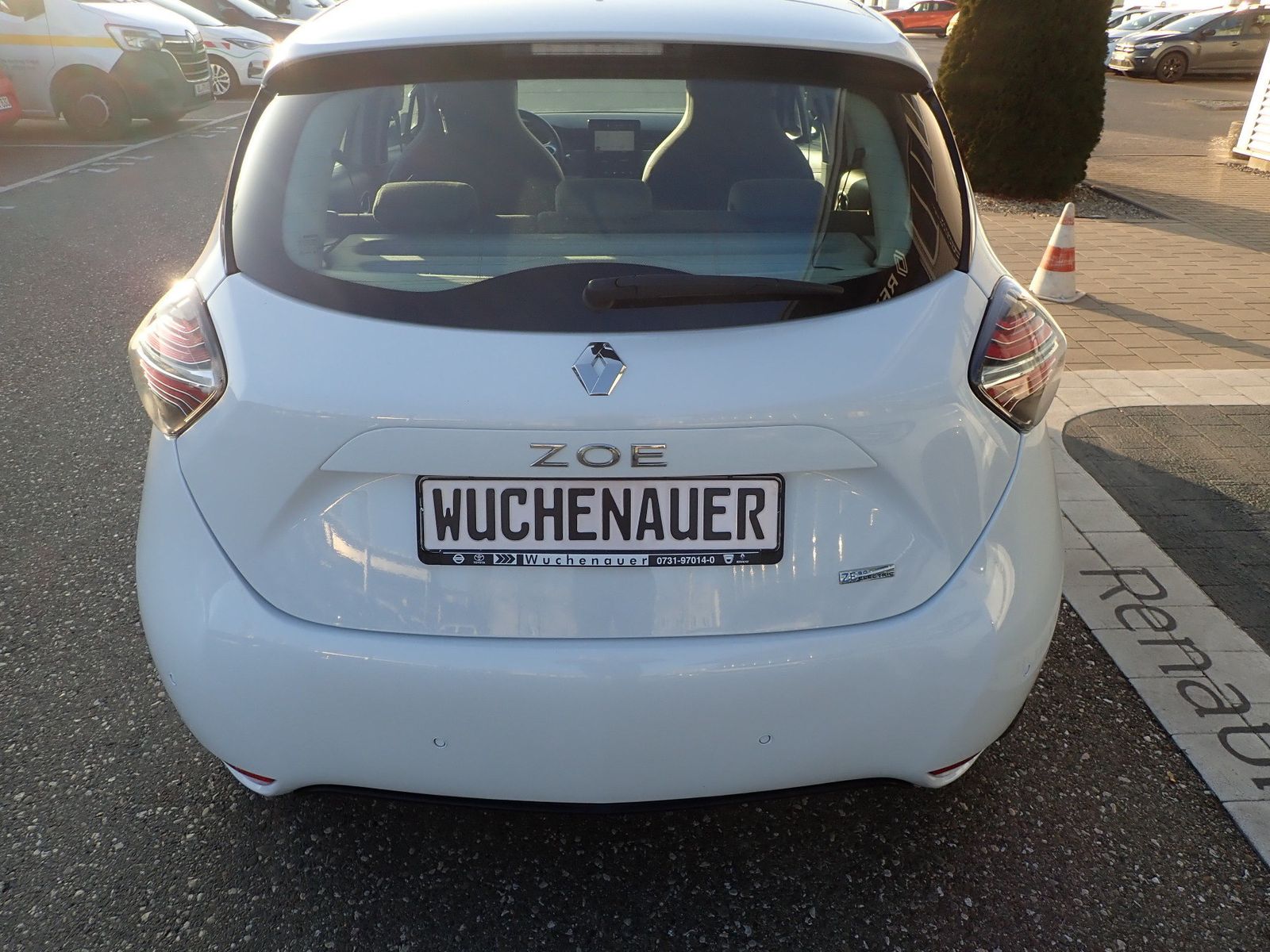 Fahrzeugabbildung Renault ZOE Z.E.50 EXPERIENCE/INKL. BATTERIE/NAVI/RFK/