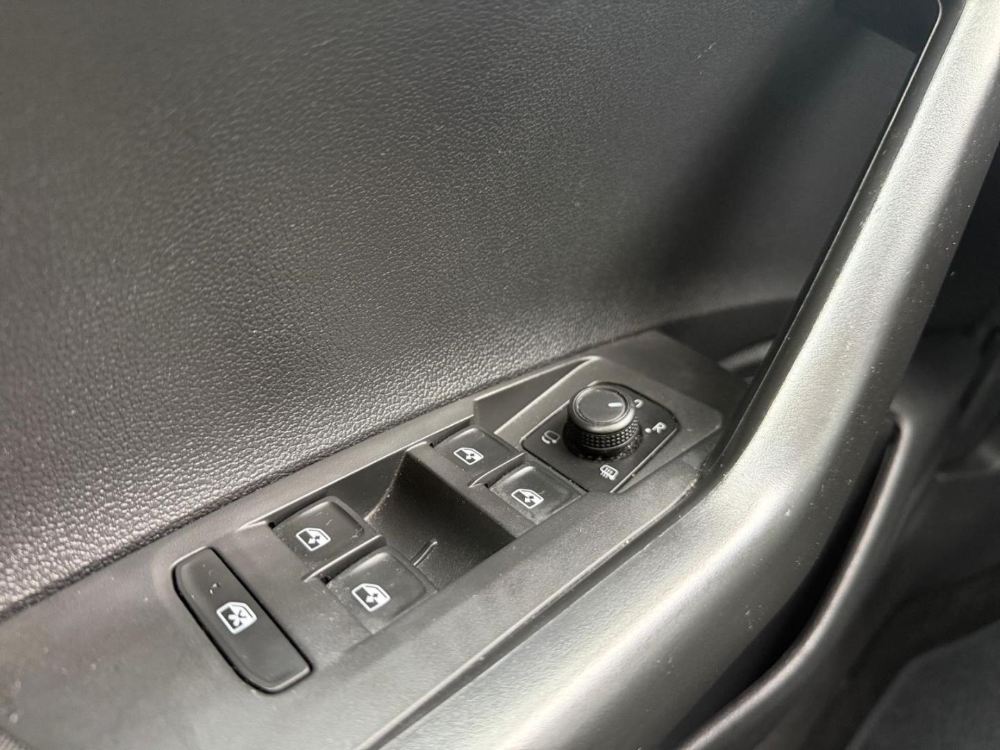 Volkswagen Polo VI Life 1.0 TSI DSG Navi CarPlay DAB+, миниатюра 24