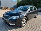 Skoda Octavia Lim. Elegance 1.8 180PS NR 67426 - Skoda Octavia mit Benzin-Antrieb: Limousine, 1.6
