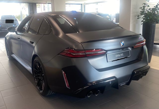 BMW M5 Plug-In Hybrid xDrive MY25 GREY MATT BLACK