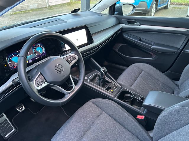 Fahrzeugabbildung Volkswagen Golf 2.0 TDI Move+CarPlay+LED+Navi+AllW.LM+SHZ+