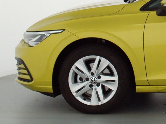 Fahrzeugabbildung Volkswagen Golf VIII TSI Life LED Navi AID PDC SH LM