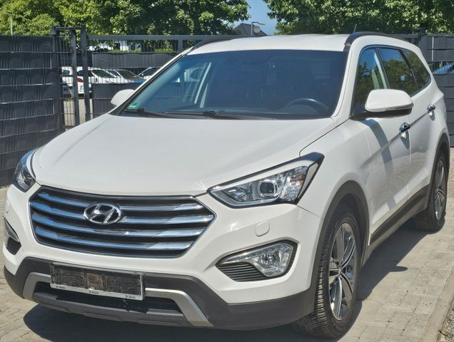Hyundai Grand Santa Fe Premium 4WD*7 SITZER*NAVI*LEDER*L