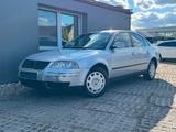 Volkswagen Passat Lim. Family 1,9 TDI 1HAND*CLIMAtronic* - Volkswagen Passat: 1.9