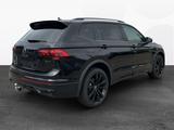 Volkswagen Tiguan Allspace R-Line 2.0 TDI 4M BlckStyle*AHK* - VW Tiguan Allspace Gebrauchtwagen in München