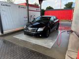 Toyota Avensis 2.0 D-4D - - Toyota Avensis mit Diesel-Antrieb: 2.2
