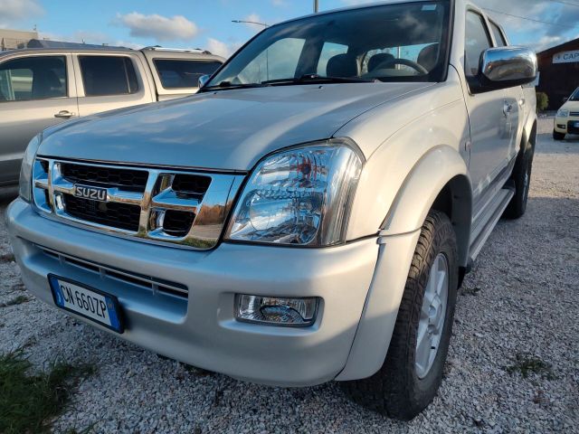 Isuzu D-Max 3.0 TD cat Space Cab 4WD Pick-up LS