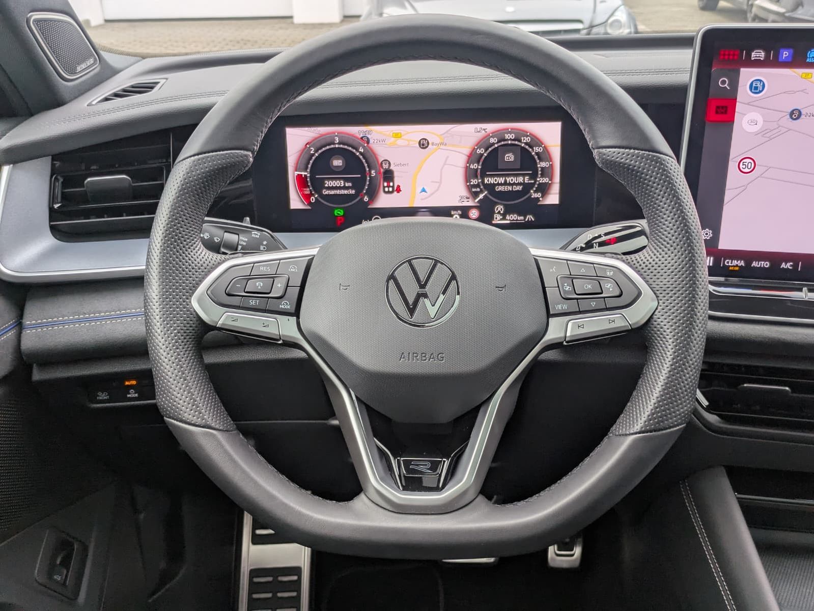 Fahrzeugabbildung Volkswagen Tayron 2.0 TDI 4M R-Line 7Si*MATRIX*AHK*PANO*HUD