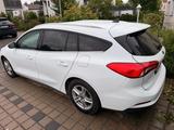 Ford Focus 1,0 EcoB Hyb 92kW Active Style Turnier... - Ford Focus: Style