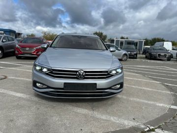 Volkswagen Passat Variant - 2