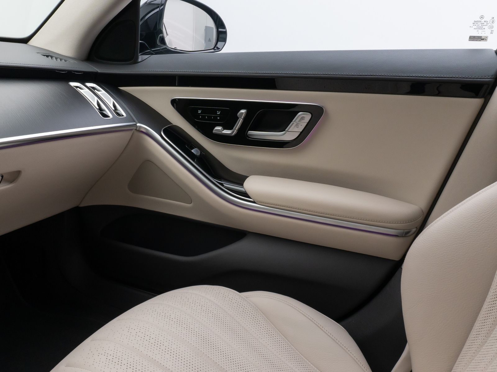 Fahrzeugabbildung Mercedes-Benz S 400d 4Matic HUD DAB 360° 9G-Tronic MBUX Ent.+