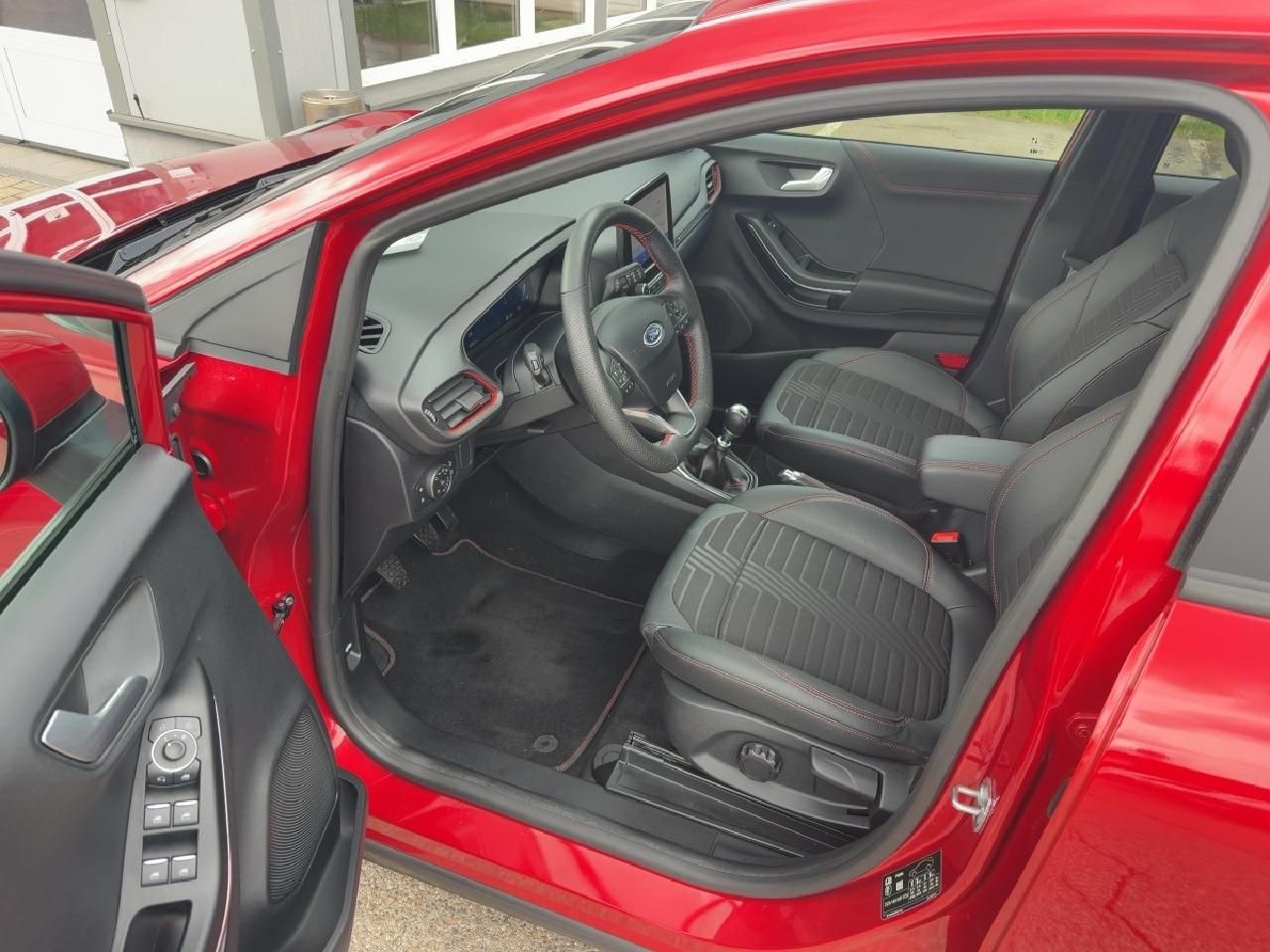Fahrzeugabbildung Ford Puma 1,0 EcoBoost Mild Hybrid ST-Line X*