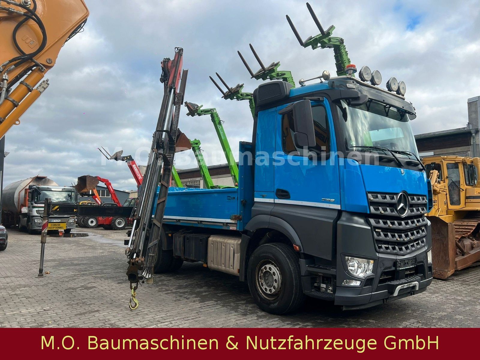 Fahrzeugabbildung Mercedes-Benz Arocs 2158 / Palfinger PK 14002