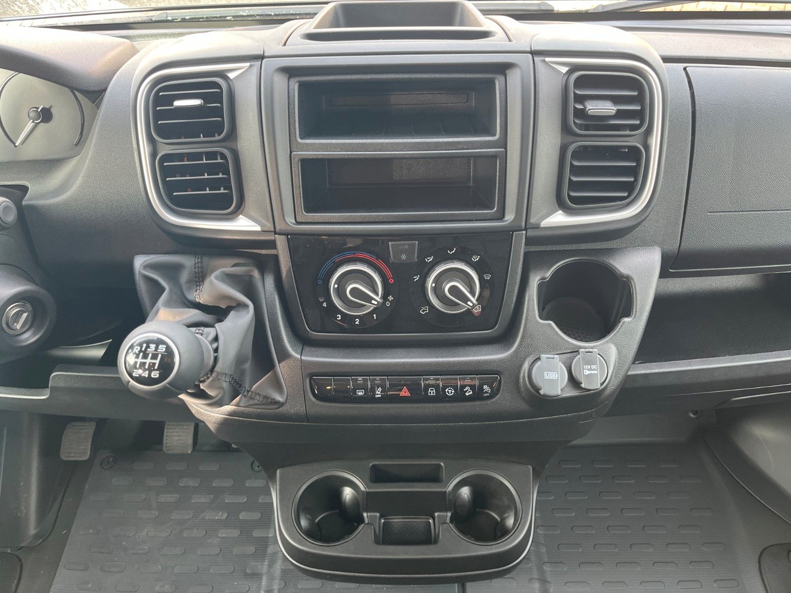 Fahrzeugabbildung Etrusco T 6.9 SBC *Hubbett*iConic*Komfort Plus*