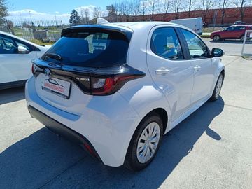 Toyota Yaris - 4