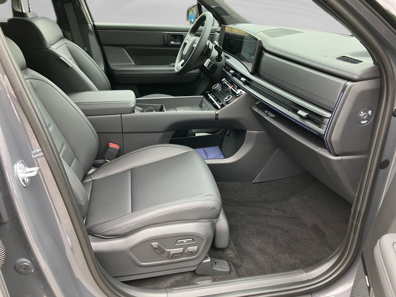 Fahrzeugabbildung Hyundai SANTA FE BLACKLINE 360 4xSHZ ACC AUT Akustikglas