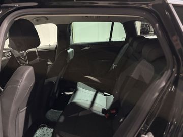 Fotografie 13 des Opel Astra 1.5 D Start/Stop Sports Tourer Elegance