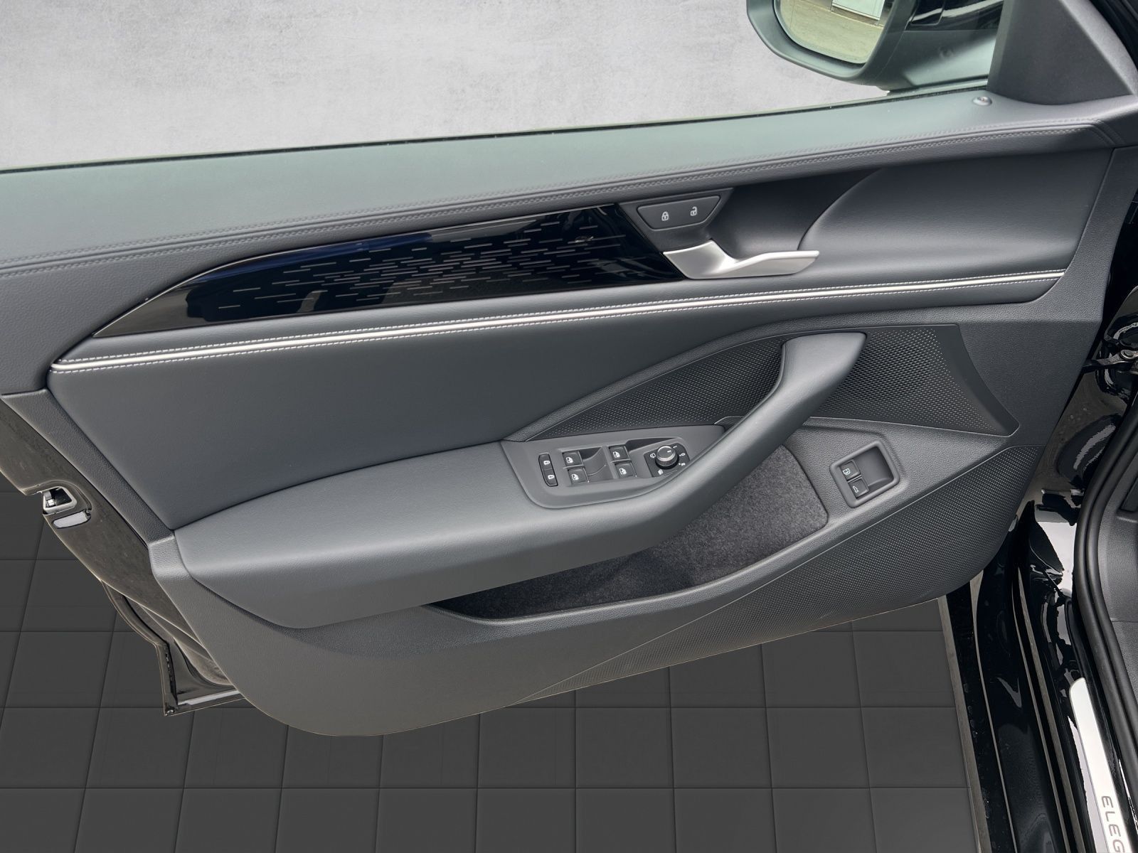 Passat Variant Elegance 1.5 TSI eHybrid DSG AHK*
