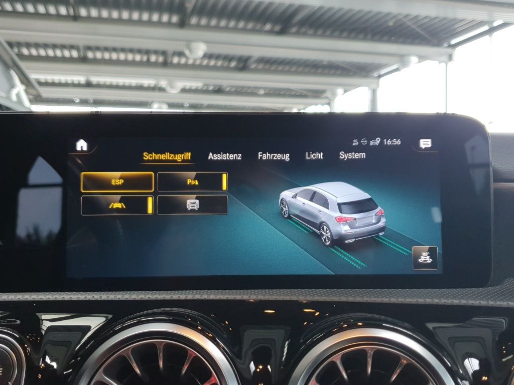 Fahrzeugabbildung Mercedes-Benz A 250 Kompaktlimousine AMG*Night*Kamera*LED