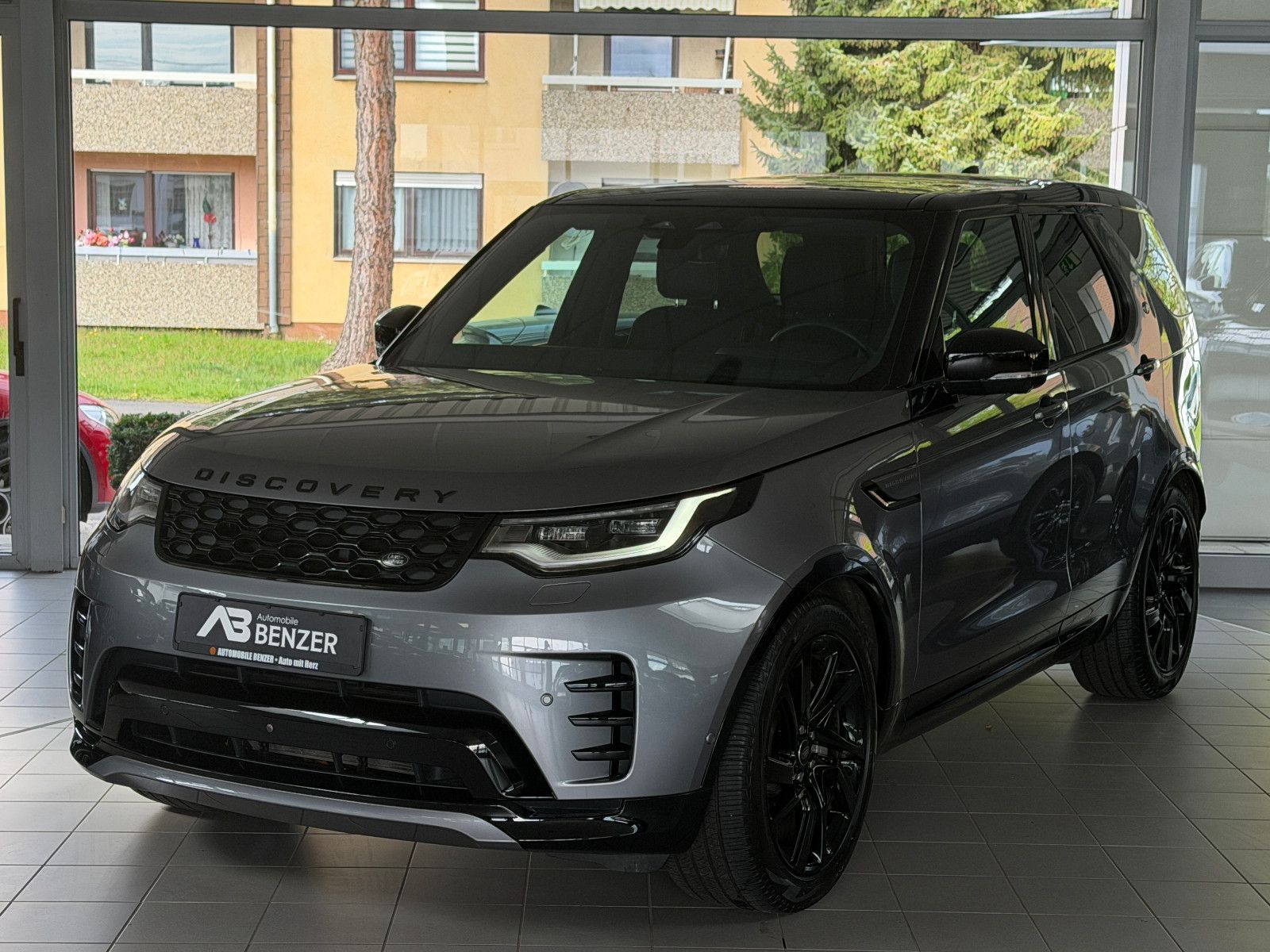 Fahrzeugabbildung Land Rover Discovery 5 R-Dynamic /PANO/MERIDIAN/360°KAM/MEM