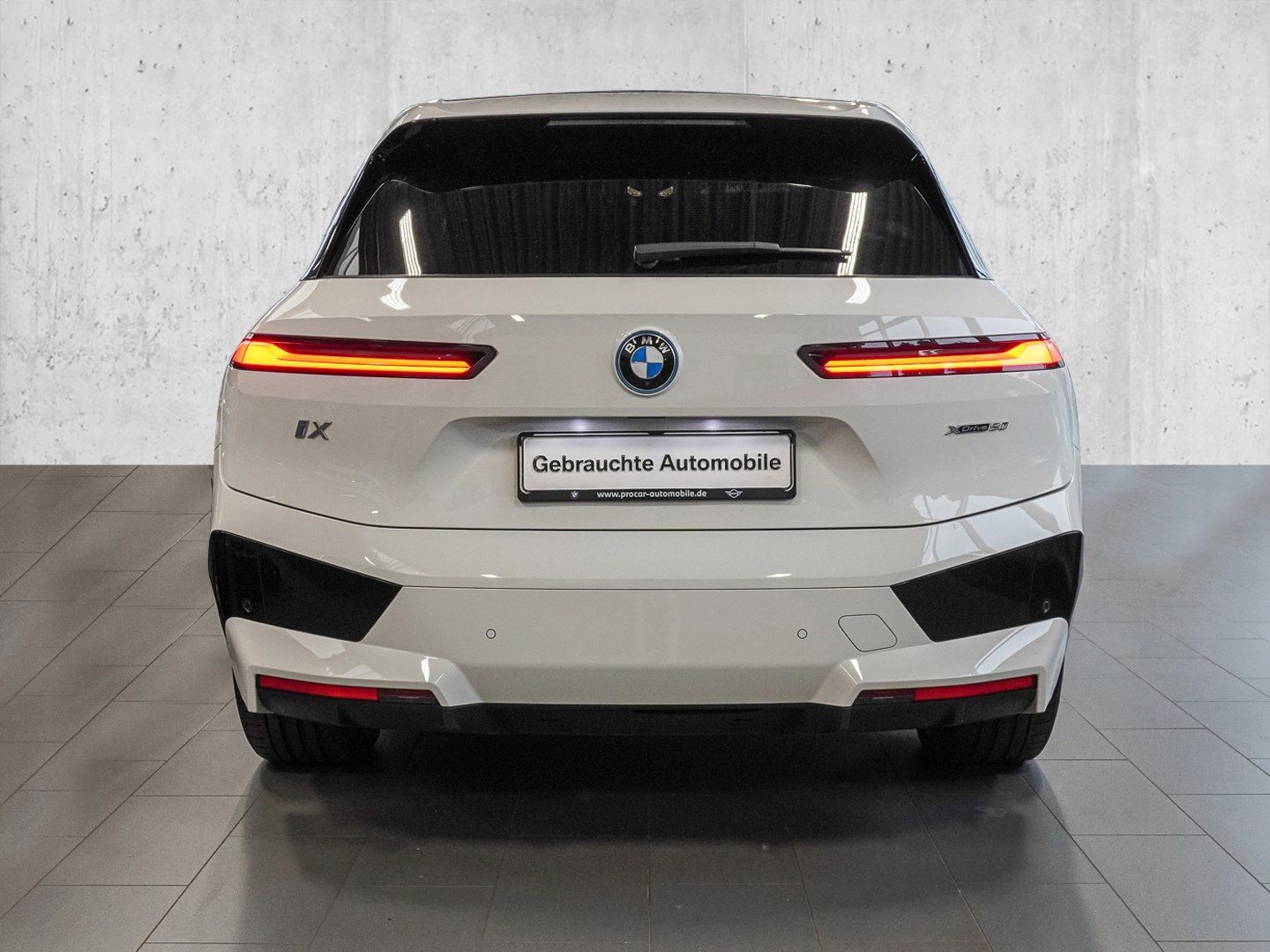 BMW iX xDrive50 M Sport HUD PANO ACC AHK NAVI LED foto 4