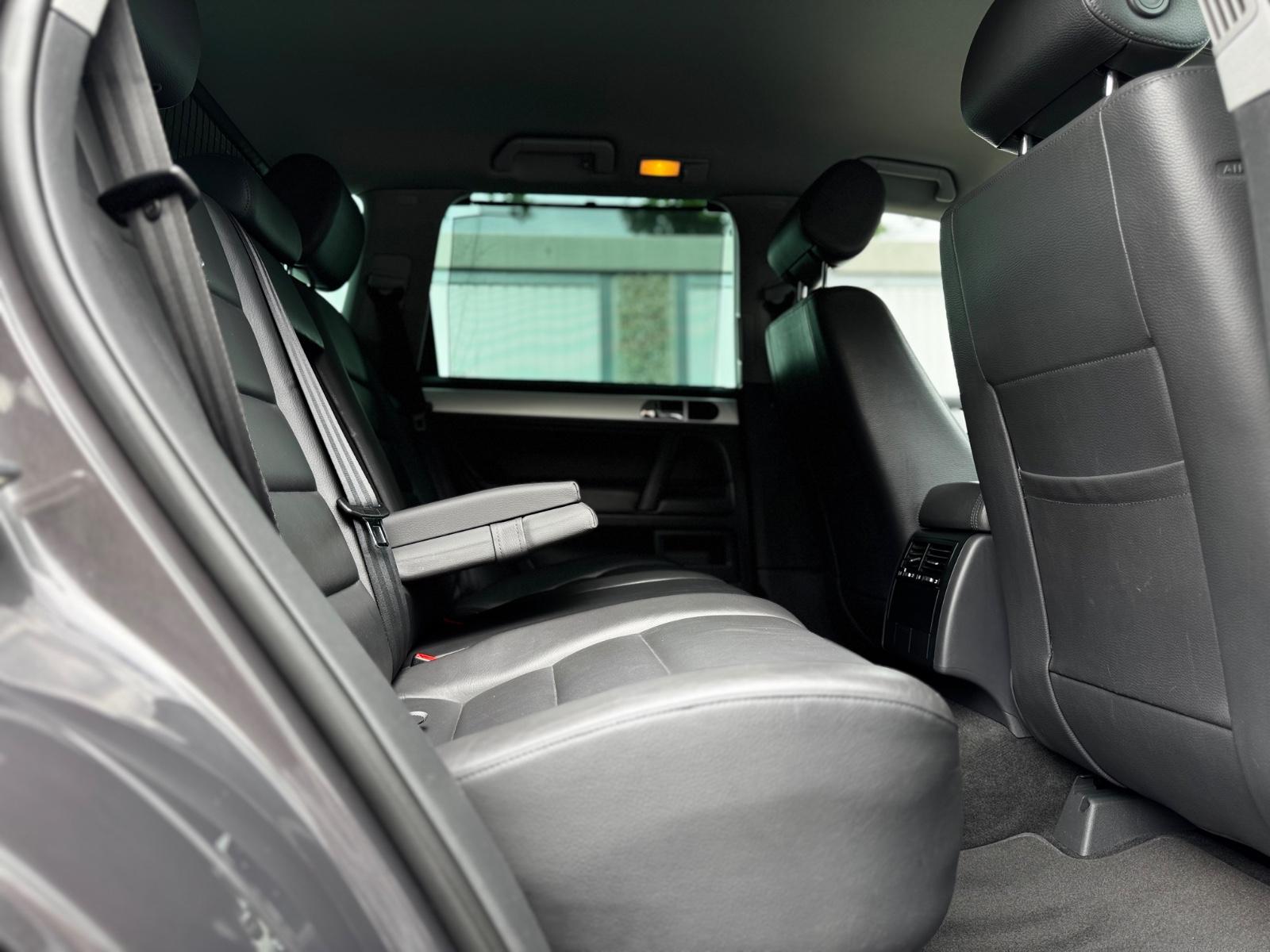 Volkswagen Touareg 3.0 V6 TDI | 239 ch | BVA | Cuir chauffant | Caméra de recul | Xénon adaptatif | GPS | Capacité de remorquage 3 500 kg