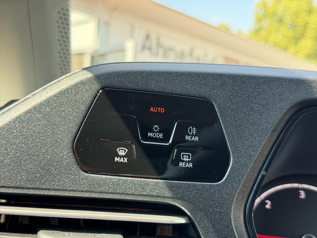 Caddy 2.0 TDI Dark Label DSG STANDHZ LED PANO