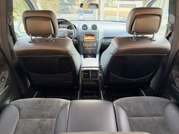 Mercedes ML 350 - 8