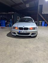 BMW 323Ci - - BMW 323 mit Benzin-Antrieb: Cabrio, Schaltgetriebe