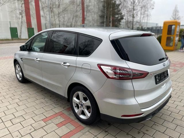 Fahrzeugabbildung Ford S-Max Business *TÜV/INSP. Neu* *7 Sitzer*