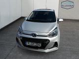 Hyundai i10 1.2 Style Automatik Navi Glasdach Allwett... - Hyundai i10 in Berlin