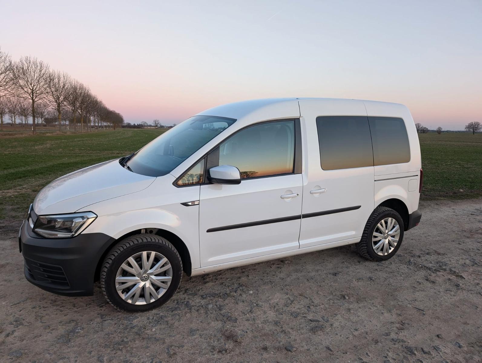Volkswagen Caddy PKW Trendline BMT