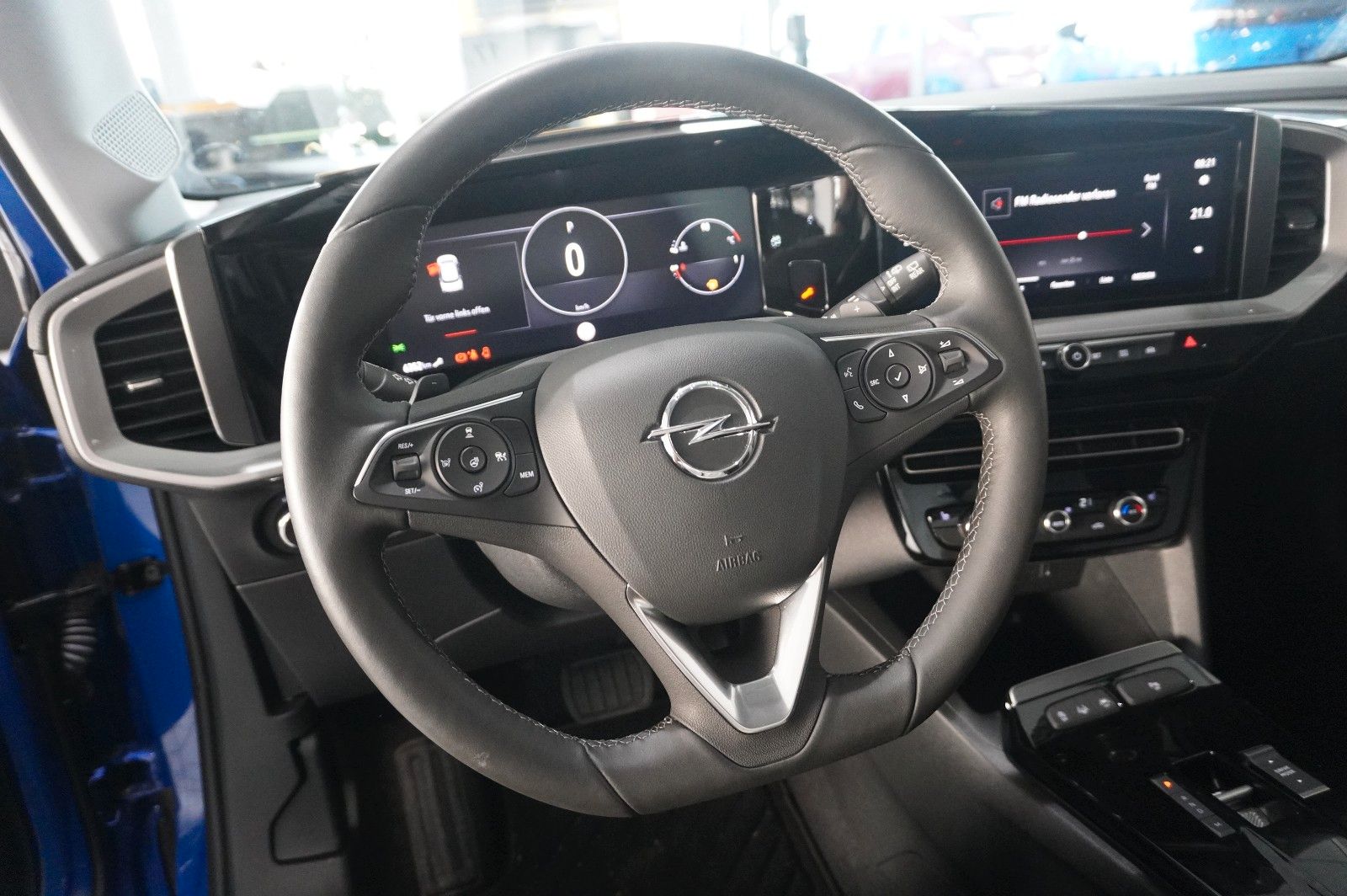 Fahrzeugabbildung Opel Mokka 1.2T ELEGANCE NAVI/LED/KAMERA/SH/SPORT/DAB