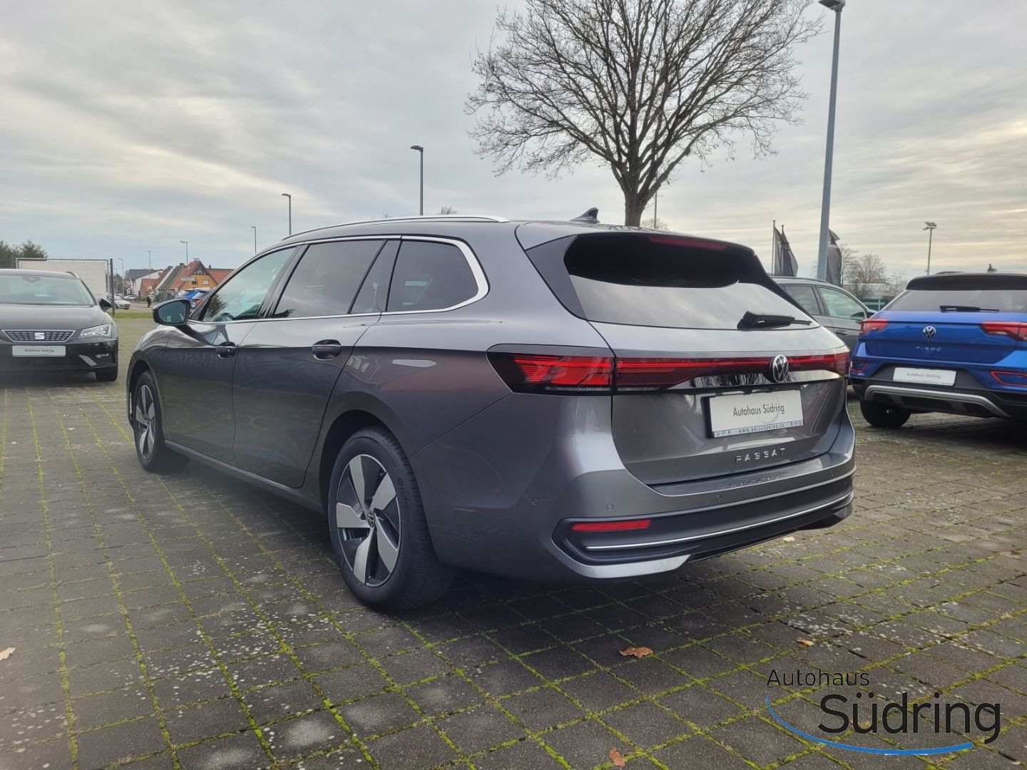Passat Variant 2,0 TDI Business DSG HUD AHK Navi
