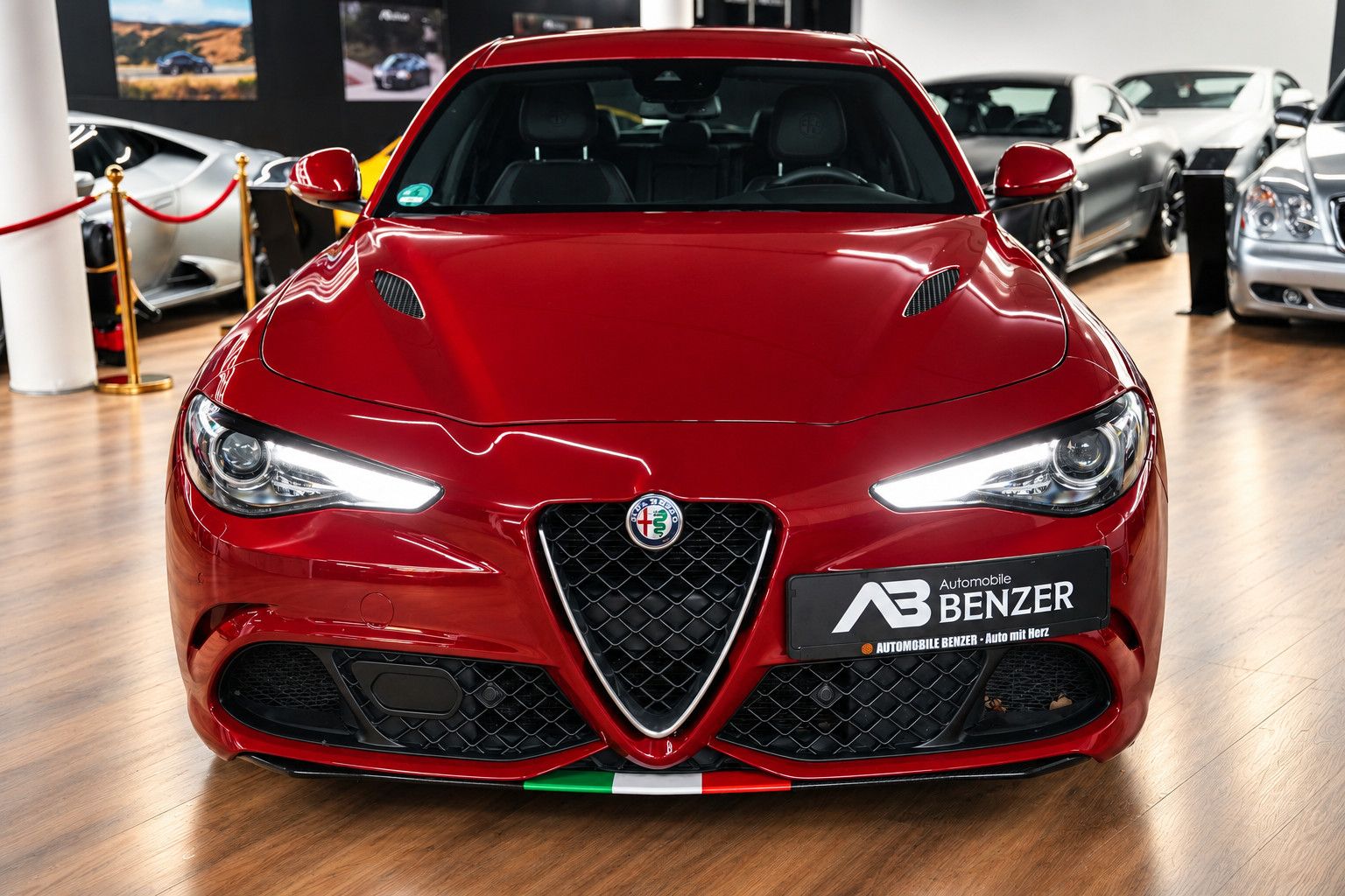 Fahrzeugabbildung Alfa Romeo Giulia Quadrifoglio *Carbon*HarmanKardon*ACC*Kam