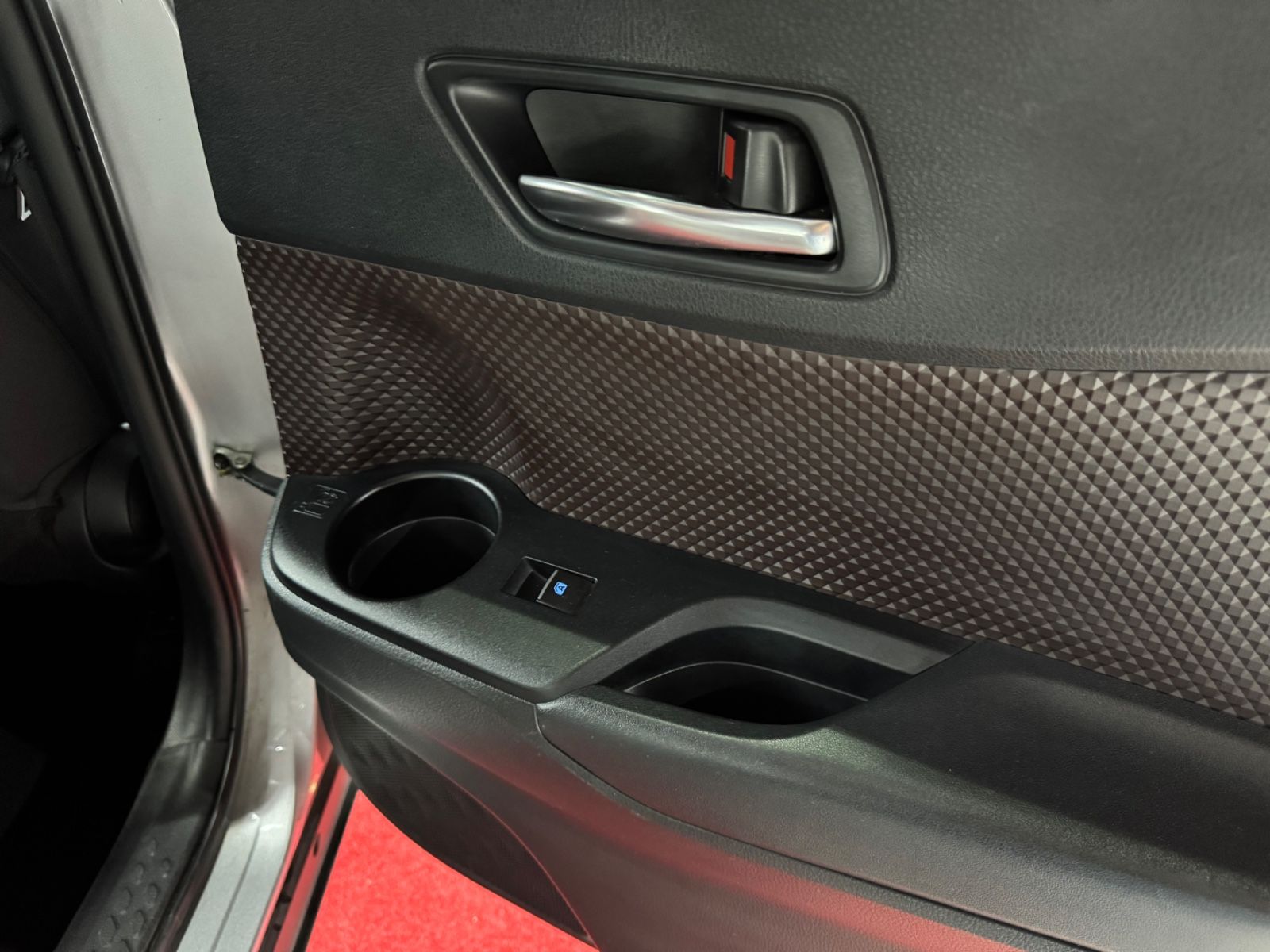 Fahrzeugabbildung Toyota C-HR Lounge 1.2 Turbo/KAMERA/NAVI/KLIMA/