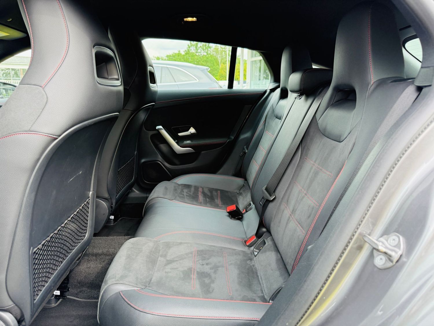 Fahrzeugabbildung Mercedes-Benz CLA 200 Shooting Brake AMG, Comand, LED, Easy Pa