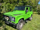 Land Rover Defender 90 Td4 RHD - Land Rover Defender: Allradantrieb