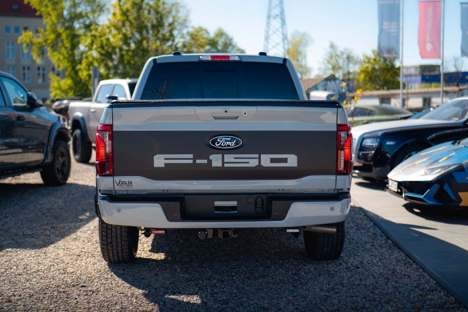 Fahrzeugabbildung Ford F150 3.5L V6 PowerBoost RAPTOR Twin-Turbo 4x4