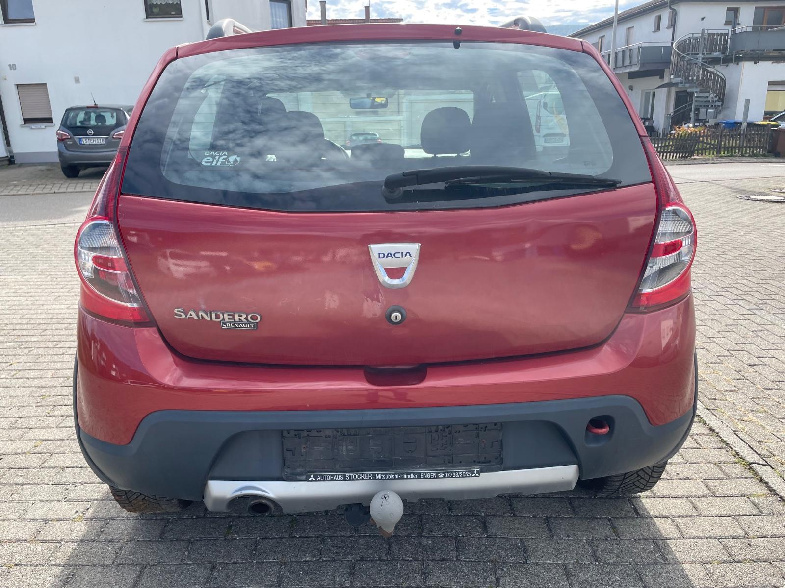 Dacia Sandero 2010 — photo 8
