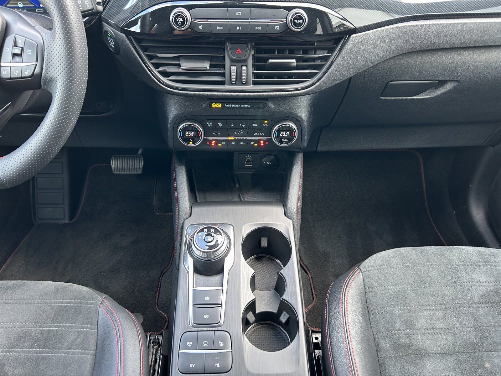 Fahrzeugabbildung Ford Kuga 2.5 PHEV ST-Line X Aut./LED/KAMERA/ACC/AHK/