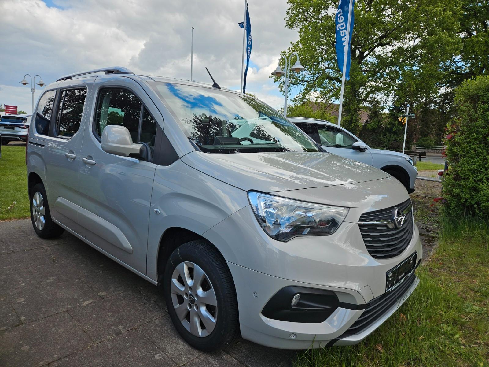 Opel Combo Life E Innovation - AHK, Panoramadach