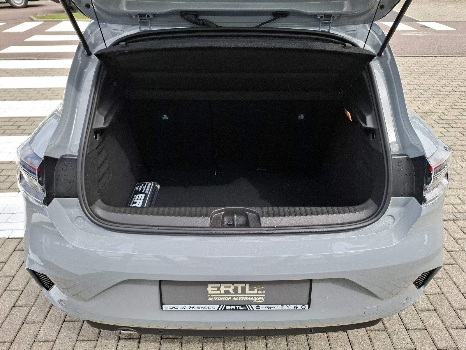 Renault Clio - Bild 10