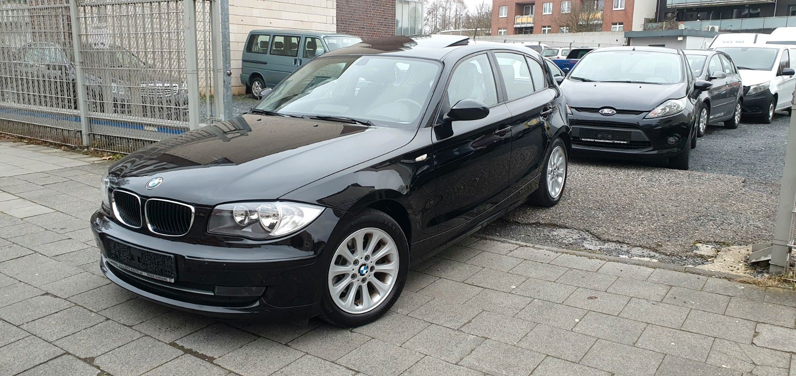 BMW BMW 118i Edition Lifestyle*1.Hand*Automatik*EGSHD*