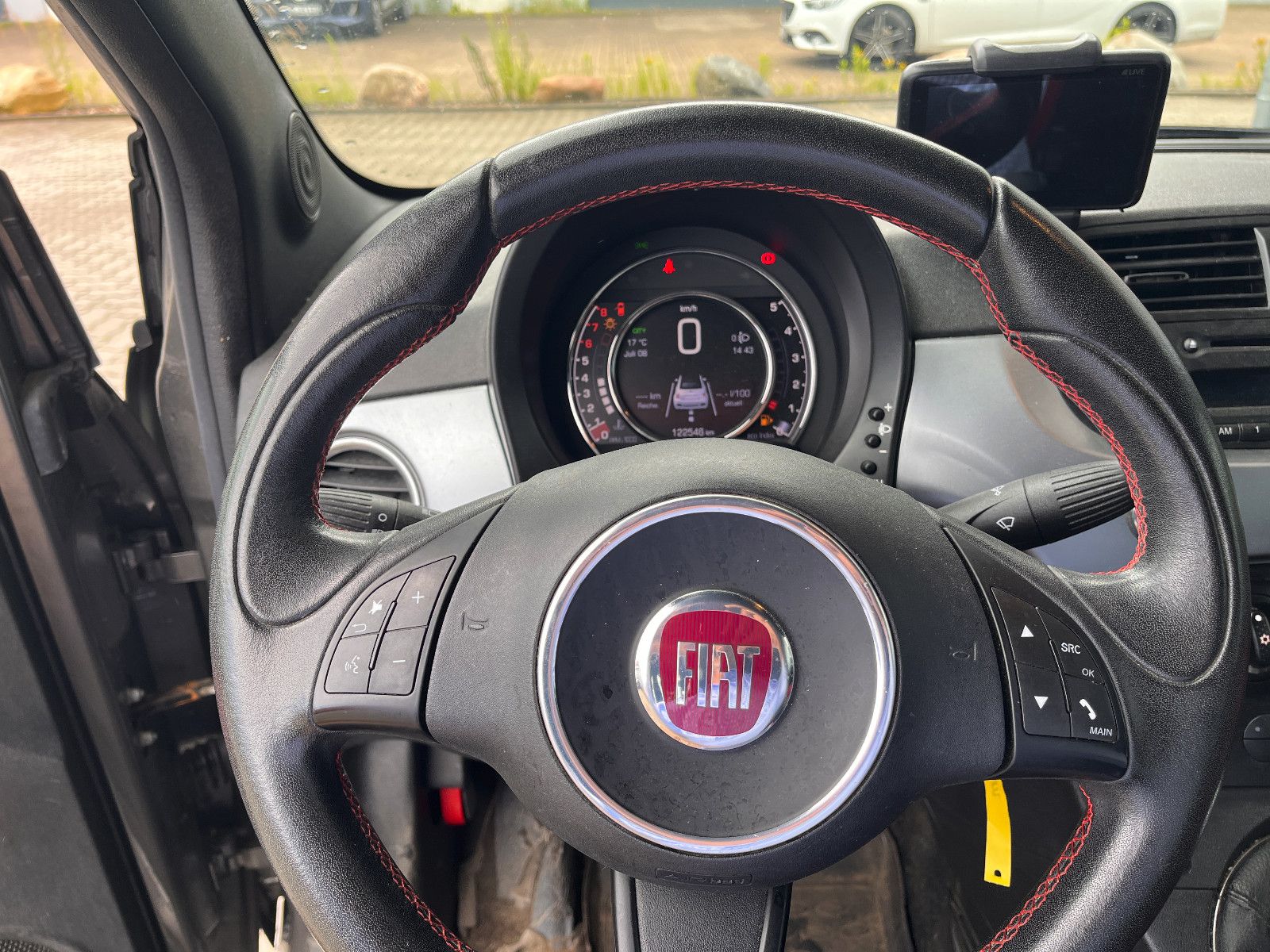 Fahrzeugabbildung Fiat 500 S Leichter Frontschaden