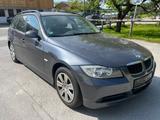 BMW 318d Touring |NAVI|PDC|MFL|SHZ| - BMW 318 aus 2008: 318d
