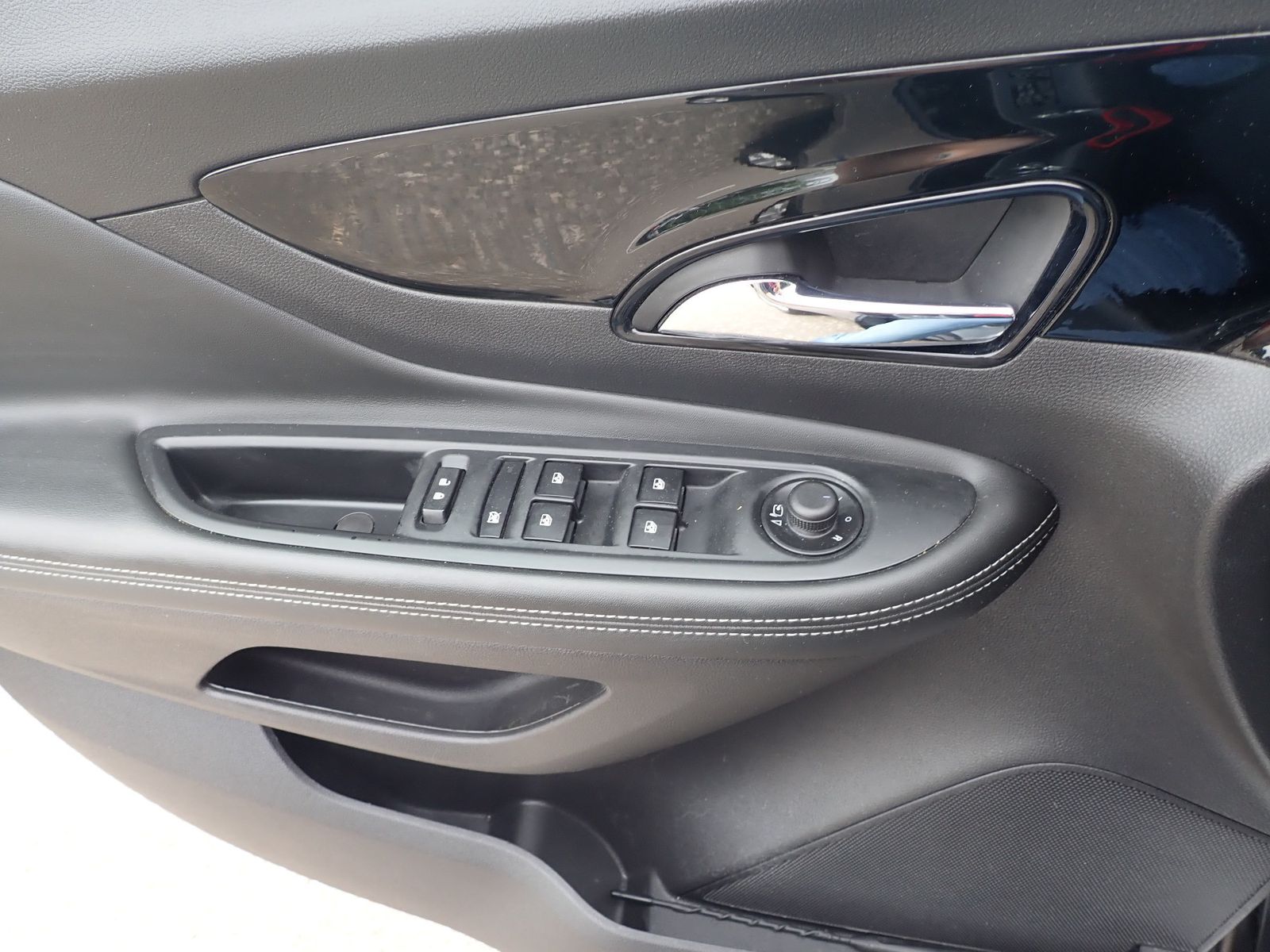 Fahrzeugabbildung Opel Mokka X Innovation CDTi 1.6 Ecotec 4x2 Start&Sto